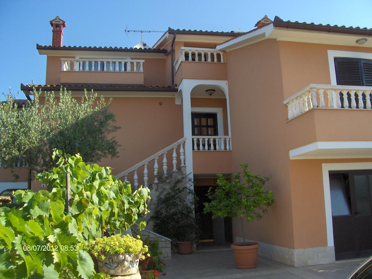 Apartman Andela Labinci Exterior foto